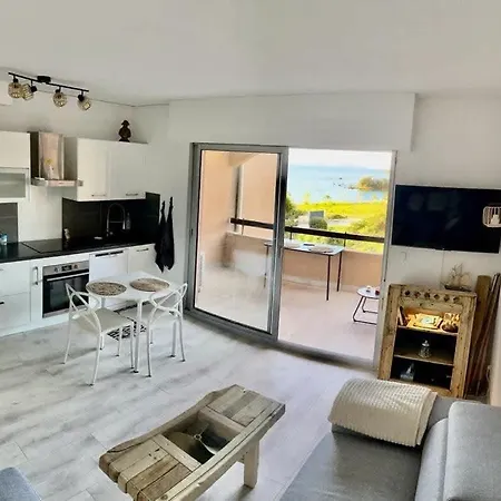 Casamea - Marinella T2, Vue Mer, à 2min, Appartement
